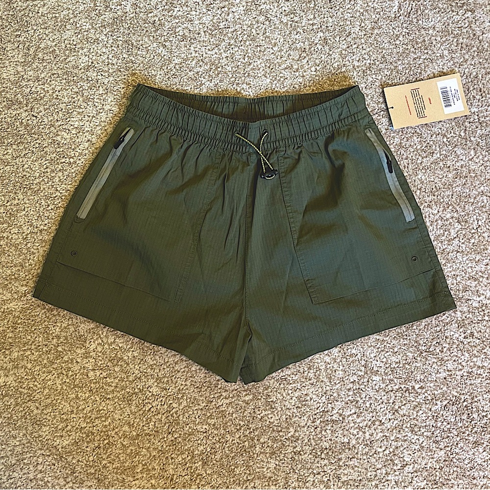 Mountain Standard Flora River Short